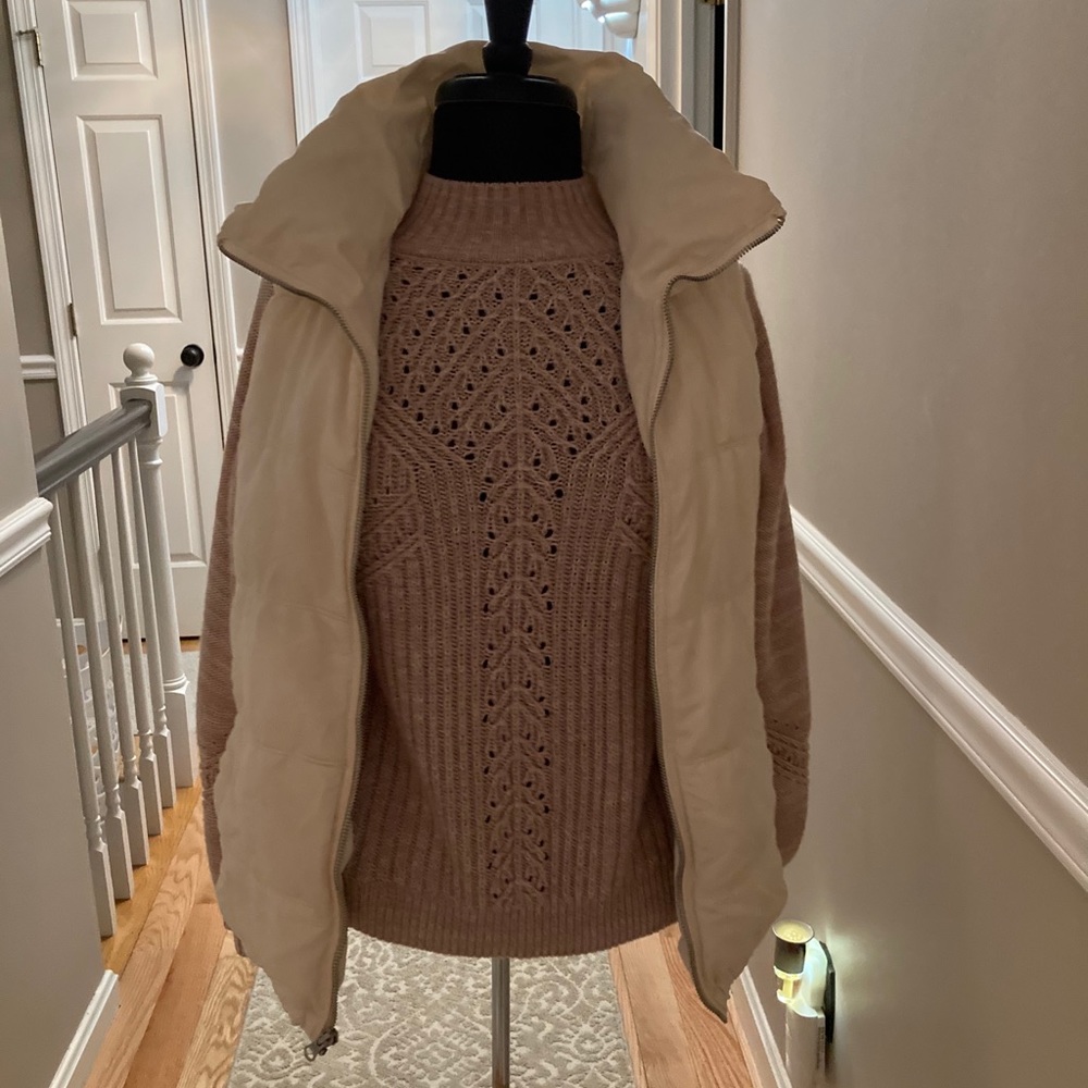 White Old Navy Puffer Vest